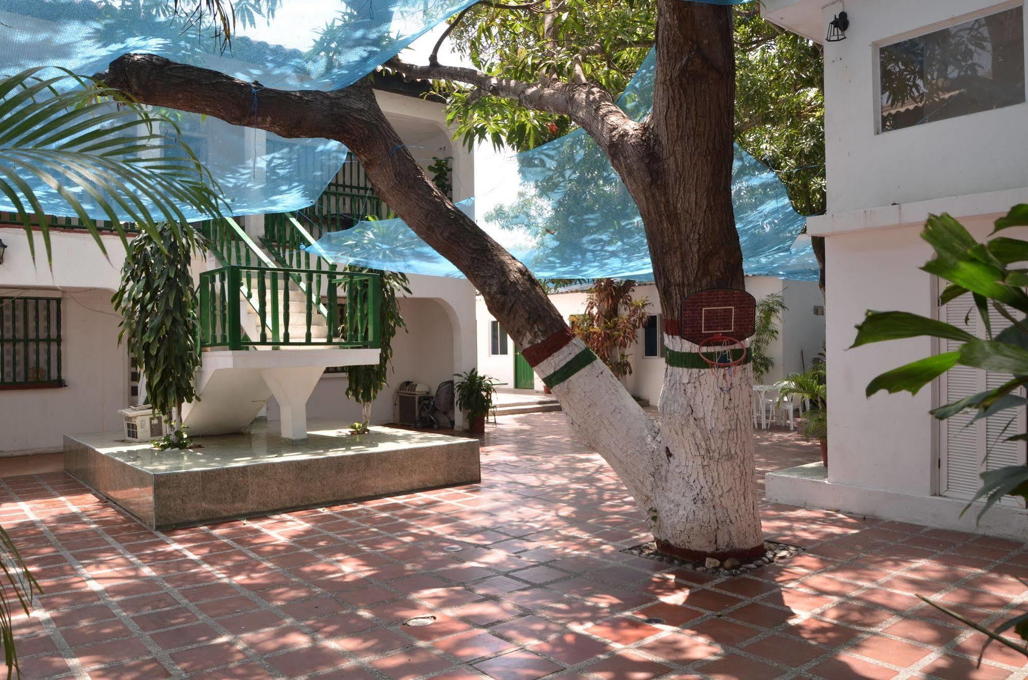 Hotel Vargas Airport Cartagena Exterior foto